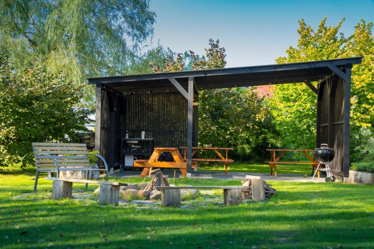 Dom W Domu - Izera Glamping Bed and Breakfast Gajowka  Eksteriør billede