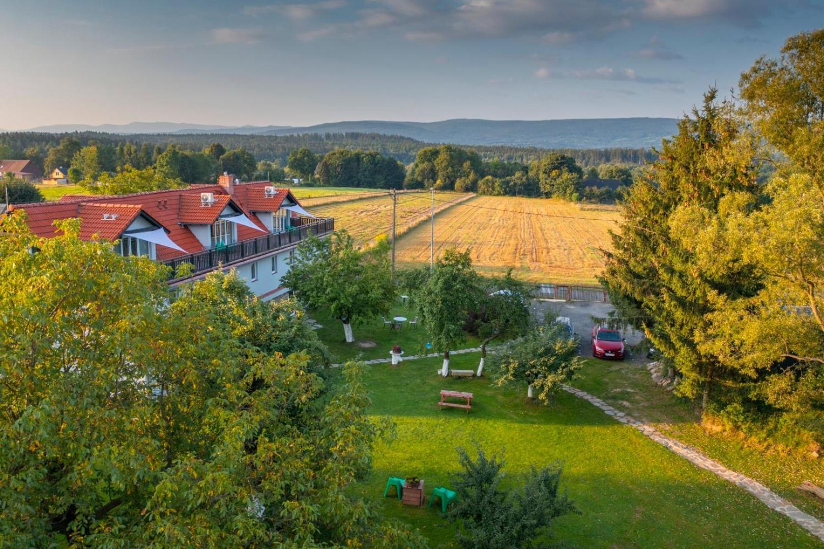 Dom W Domu - Izera Glamping Bed and Breakfast Gajowka  Eksteriør billede