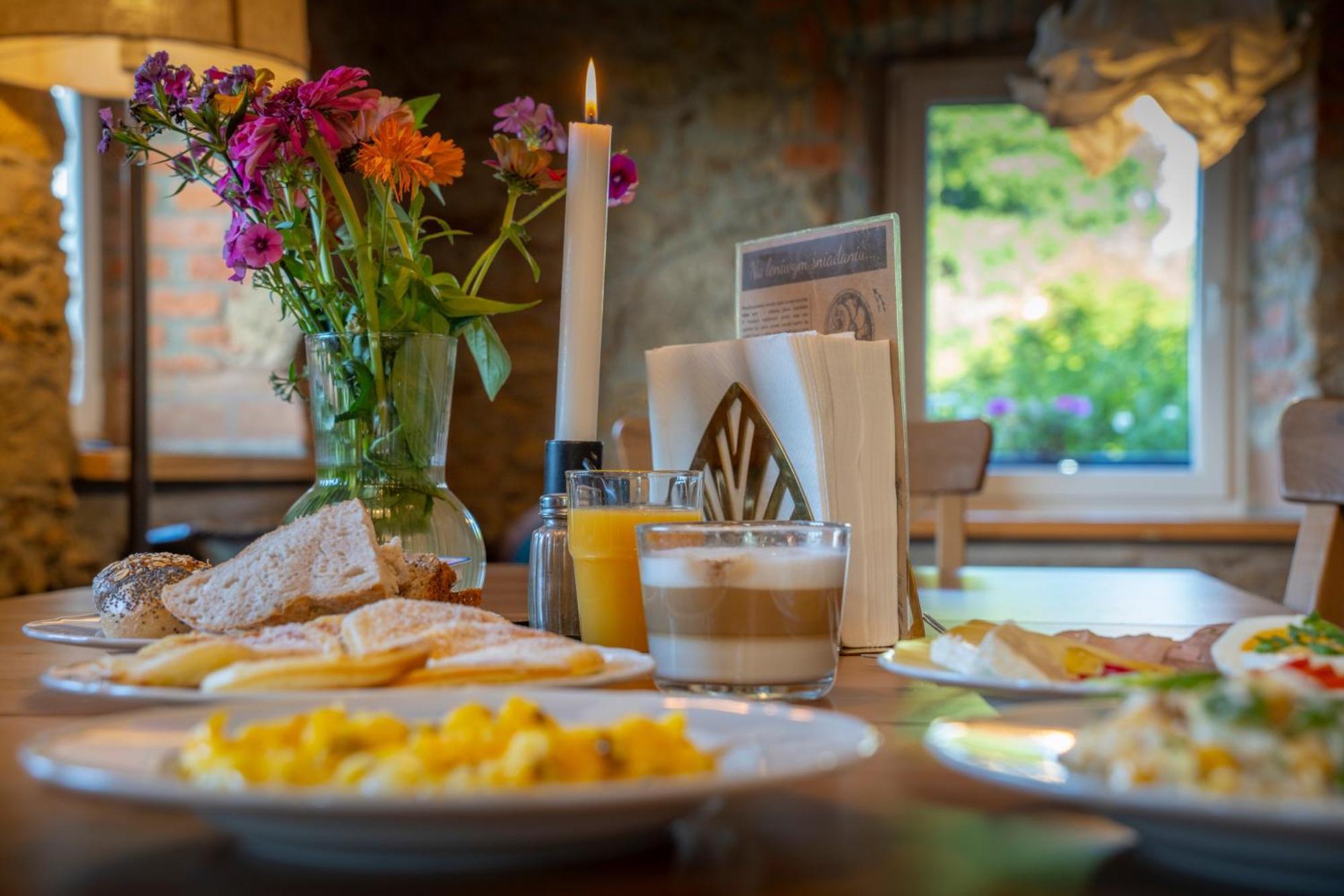 Dom W Domu - Izera Glamping Bed and Breakfast Gajowka  Eksteriør billede