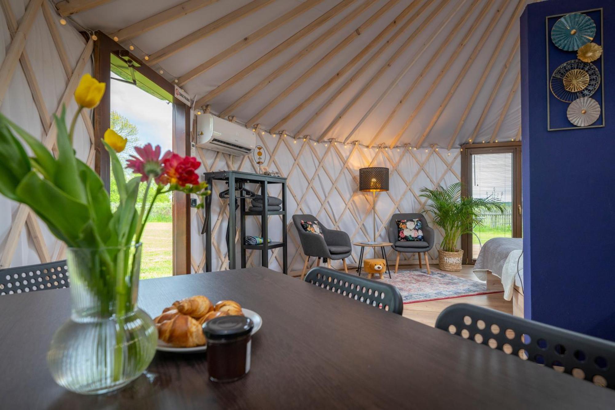 Dom W Domu - Izera Glamping Bed and Breakfast Gajowka  Værelse billede