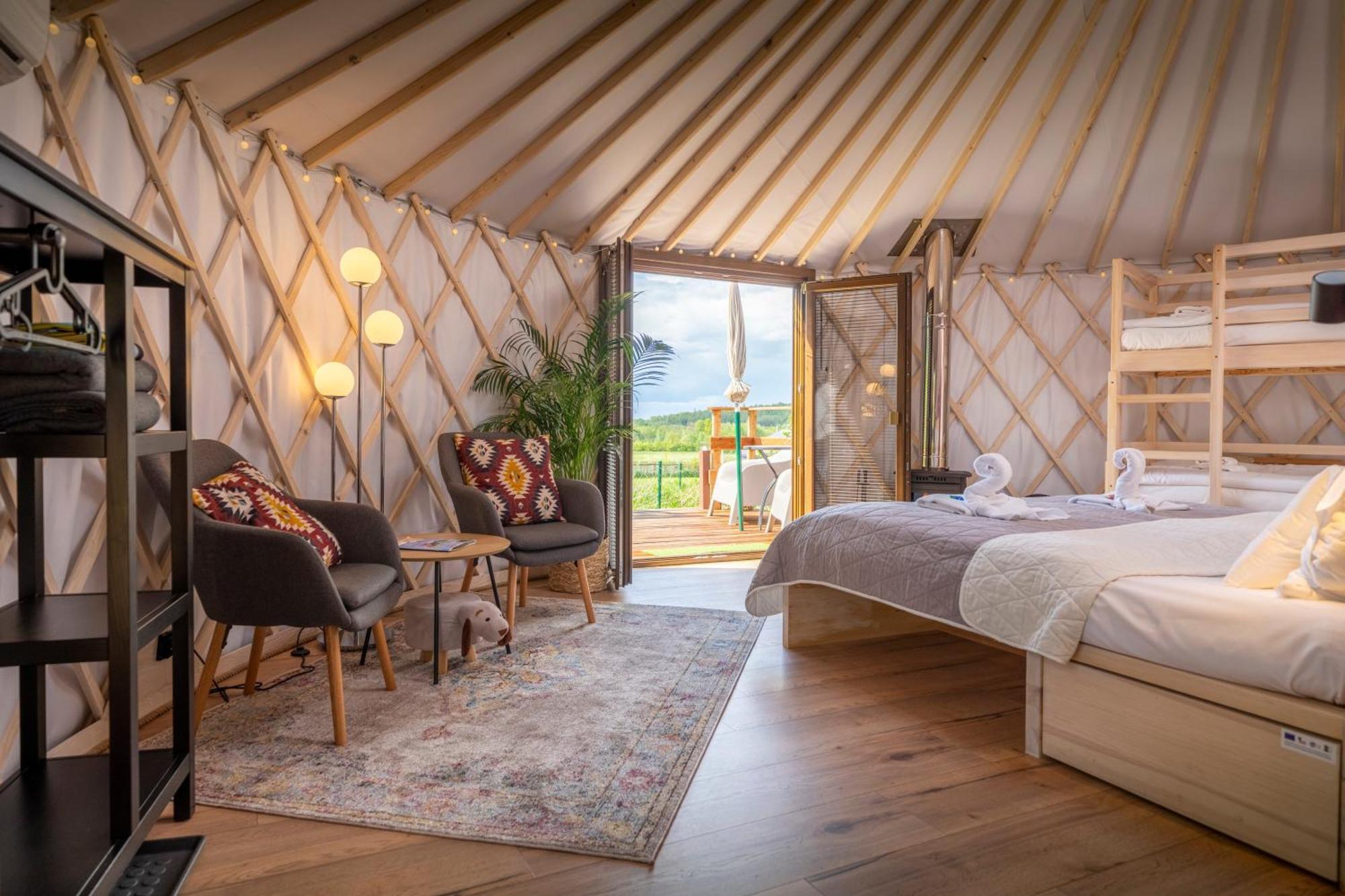 Dom W Domu - Izera Glamping Bed and Breakfast Gajowka  Værelse billede