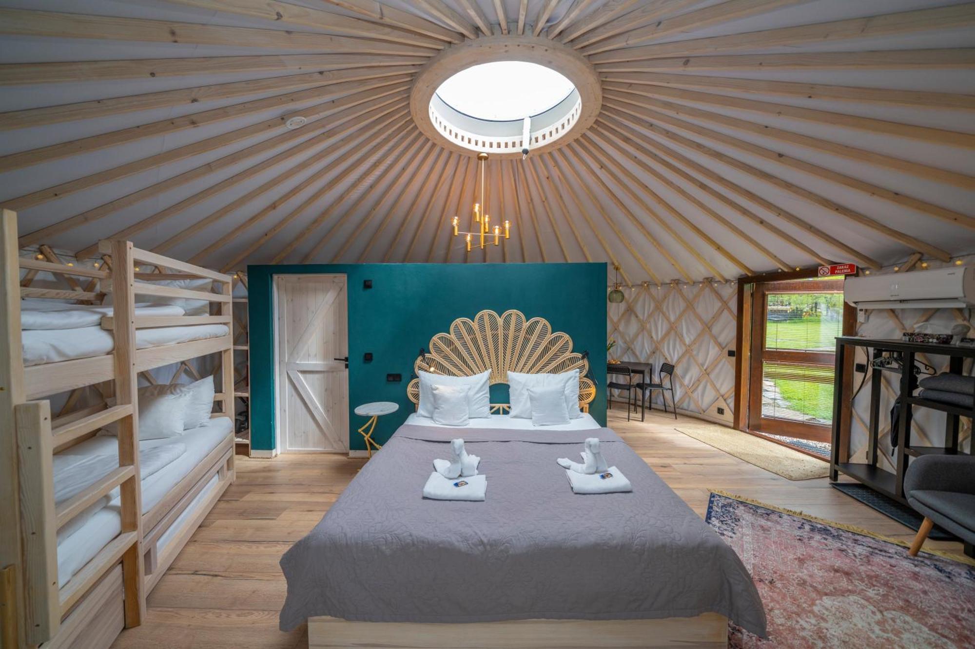 Dom W Domu - Izera Glamping Bed and Breakfast Gajowka  Værelse billede
